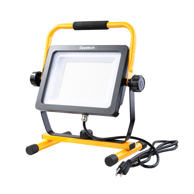 Przenośna lampa robocza LED o mocy 15000 LM i mocy 125 W